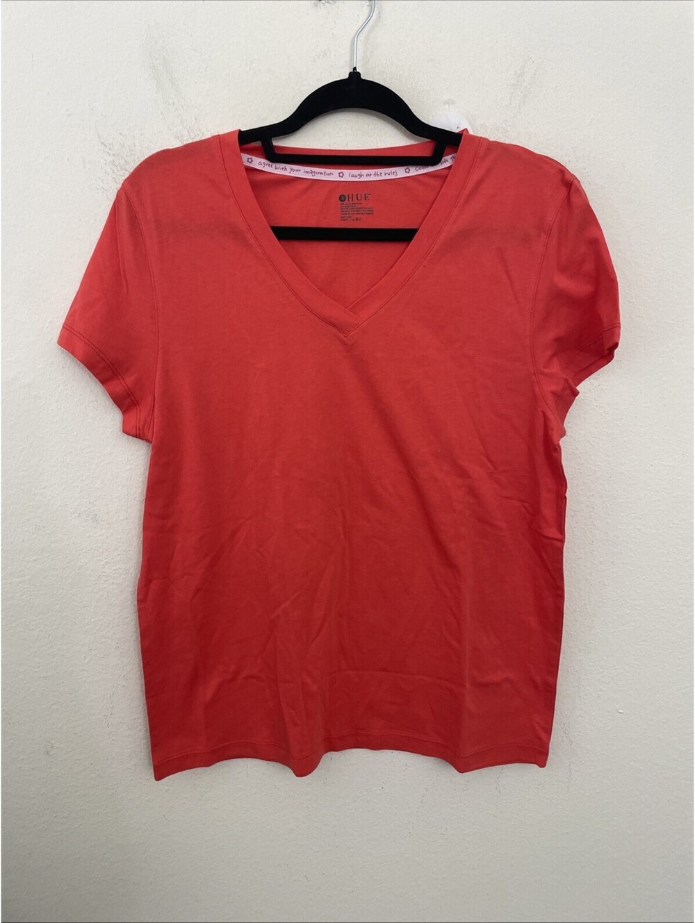 HUE Women’s Red V Neck T Shirt Size S New